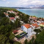 Ivanovi Dvori Vila