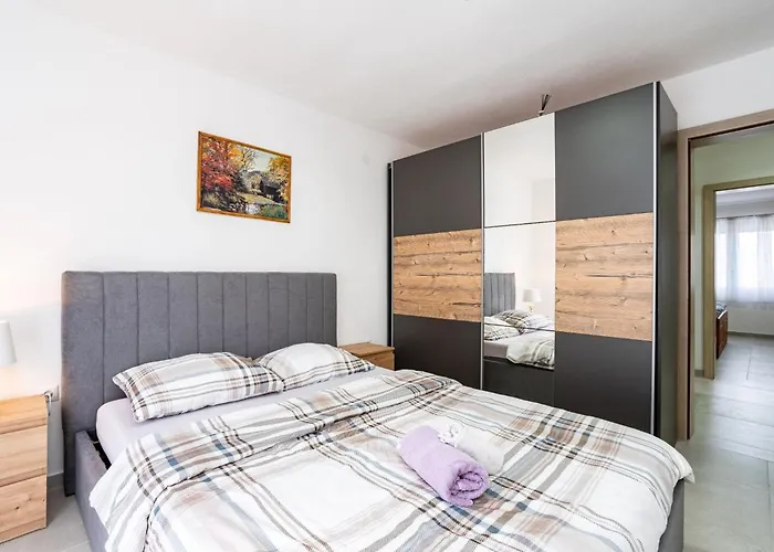 Ivanovi Dvori Villa Benkovac