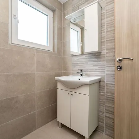 ヴィラ Ivanovi Dvori ベンコヴァツ