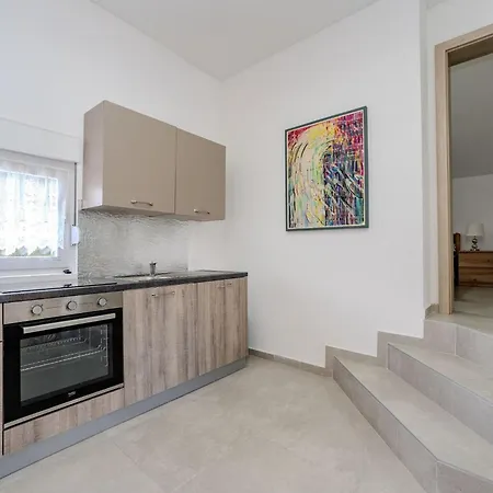 Ivanovi Dvori * ベンコヴァツ