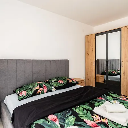 Ivanovi Dvori فيلة *