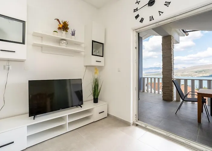 Ivanovi Dvori Вилла Бенковац