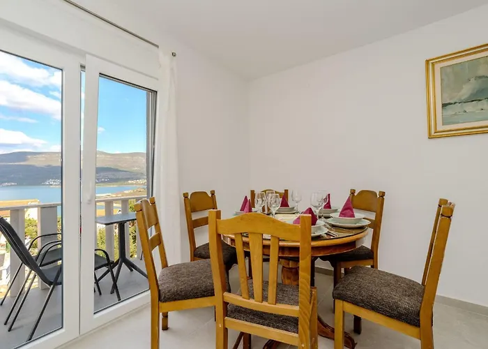 Ivanovi Dvori * Бенковац