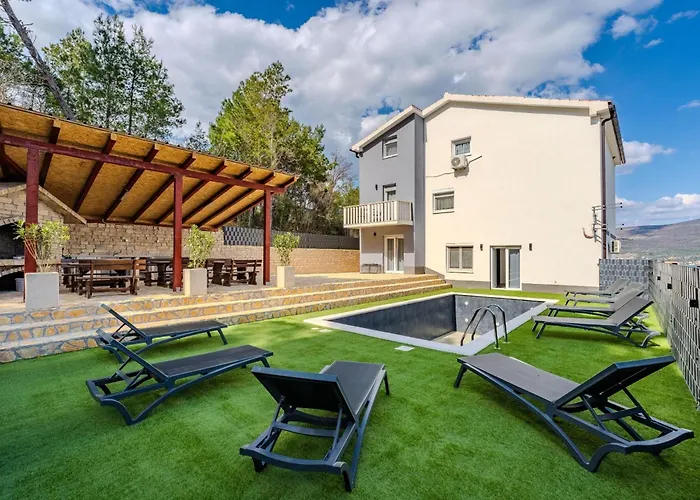 Вилла Ivanovi Dvori Бенковац